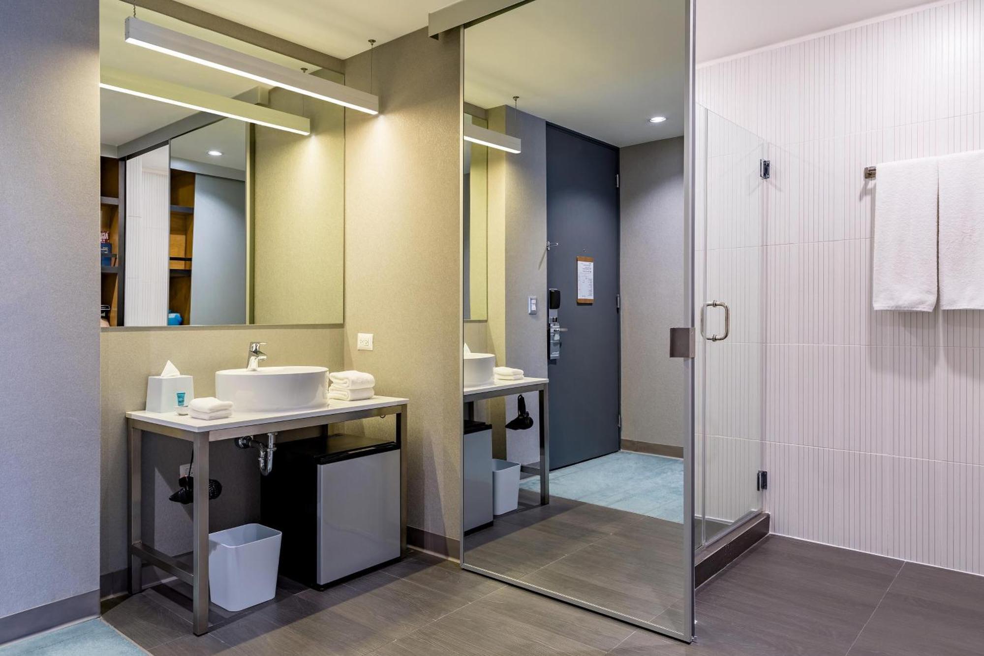 Hotel Aloft 4*