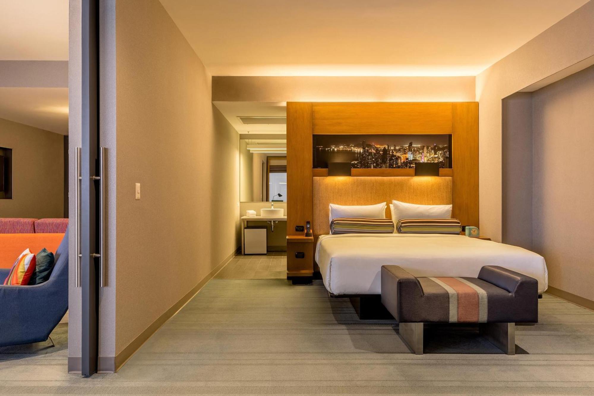 Aloft 4*